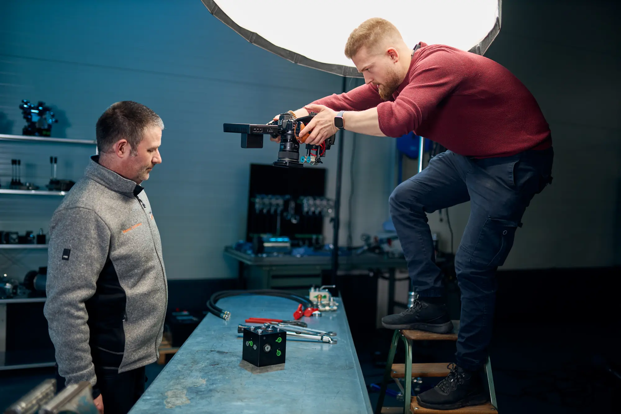 Kamera-Setup beim Werbefilm-Dreh für Paus — jede Einstellung ist im Drehplan vorbereitet.